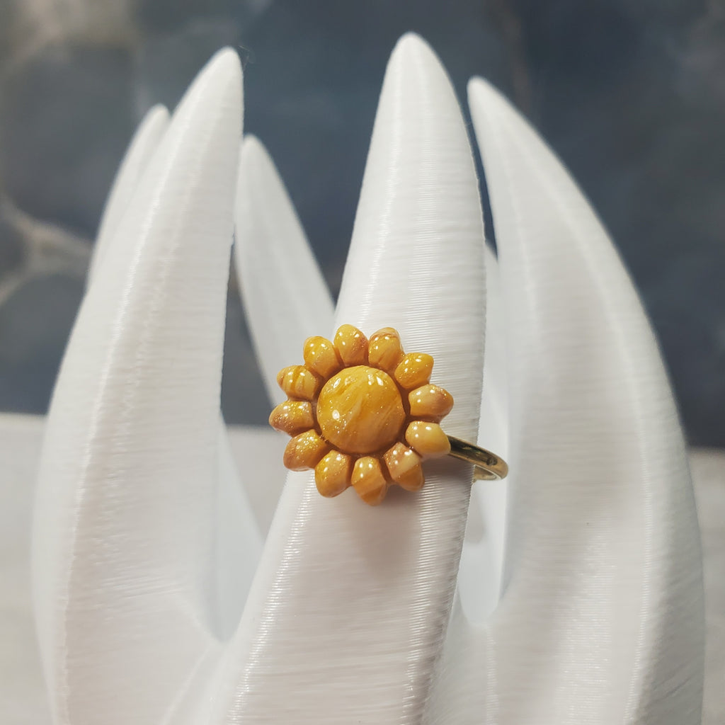 Adjustable sunflower ring